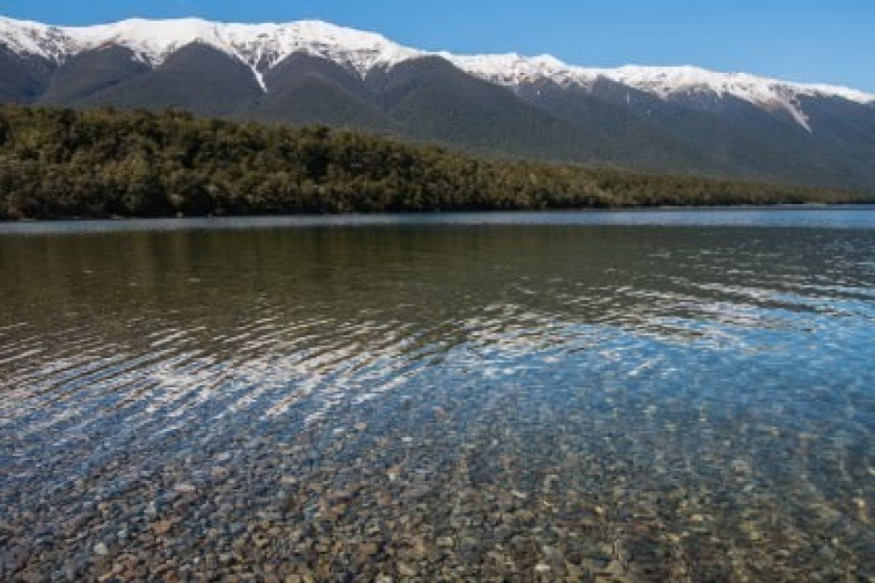 mountain lake nz